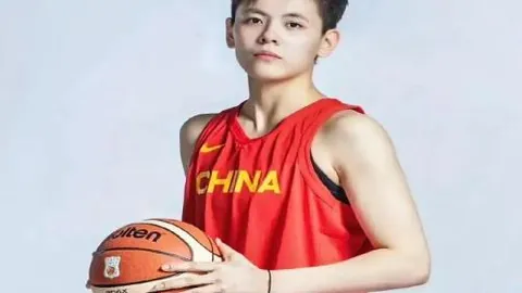 黄友政亚乒赛第二阶段激战林昀儒，全力助威！