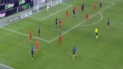 “曼城流畅配合，罗德里精准射门立功”