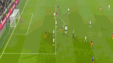 阿森纳欲重金引进最强边锋，大巴黎拒绝出售